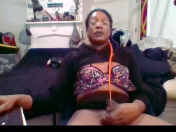 Badwitcch Chaturbate stream image from March 26, 2025