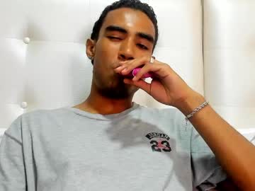 Gregorterry Chaturbate stream image from March 26, 2025