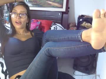 Yeyefashon210 Chaturbate stream image from March 26, 2025