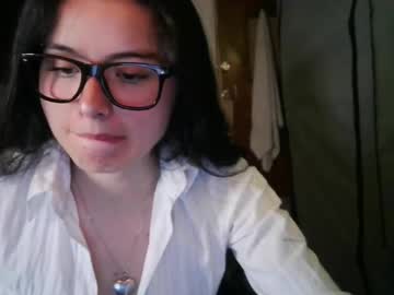 Emahot_ Chaturbate stream image from March 27, 2025