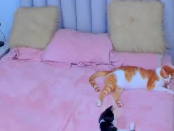 Sharon_Roze Chaturbate stream image from March 27, 2025