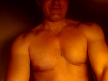 Majo1000 Chaturbate stream image from March 27, 2025