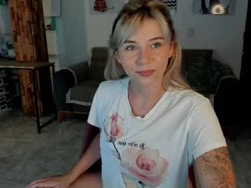 Melodypetitex Chaturbate stream image from March 27, 2025