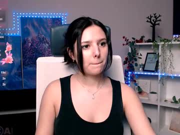 Beily_Kiss Chaturbate stream image from March 27, 2025