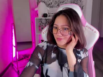 Bellalovesss Chaturbate stream image from March 27, 2025