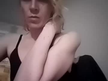 Evilrednight Chaturbate stream image from March 27, 2025