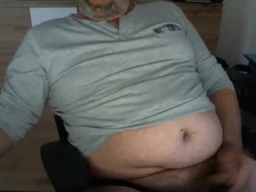 Hairybear40 Chaturbate stream image from March 27, 2025