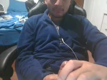 Milanovalentine Chaturbate stream image from March 27, 2025