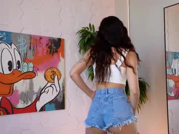Crystalledy Chaturbate stream image from March 27, 2025
