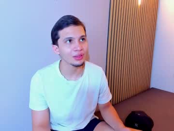 Kristoffer_Suan Chaturbate stream image from March 27, 2025