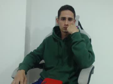 Mateocollins01 Chaturbate stream image from March 27, 2025