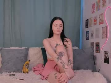 Velorea Chaturbate stream image from March 27, 2025
