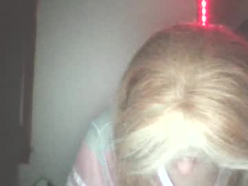 Traphouseslutbunny4fun Chaturbate stream image from March 27, 2025