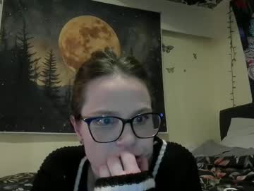 Baddiebrandy Chaturbate stream image from March 27, 2025