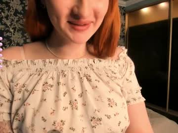 Esmeatlee Chaturbate stream image from March 27, 2025