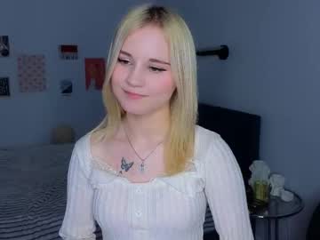 Pusites Chaturbate stream image from March 27, 2025
