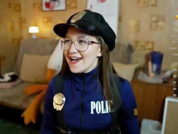 Emmatiny Chaturbate stream image from March 27, 2025