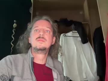 Moxtla Chaturbate stream image from March 27, 2025
