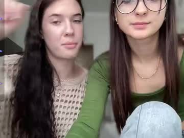 Adriana_Pavlovovich Chaturbate stream image from March 27, 2025
