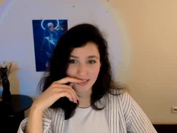 Molly_Tray Chaturbate stream image from March 27, 2025