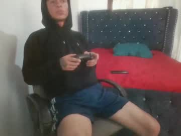 Apulido753 Chaturbate stream image from March 27, 2025