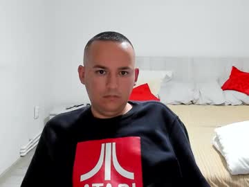 Hungwildromanianboy Chaturbate stream image from March 27, 2025