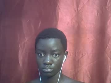 Petitte_Gyaal Chaturbate stream image from March 27, 2025