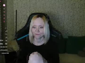 Angelcarly32 Chaturbate stream image from March 27, 2025