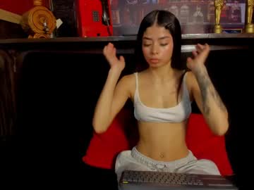 Gugga_Angels Chaturbate stream image from March 27, 2025