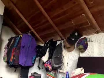 Bonnieand_Clyde22 Chaturbate stream image from March 27, 2025