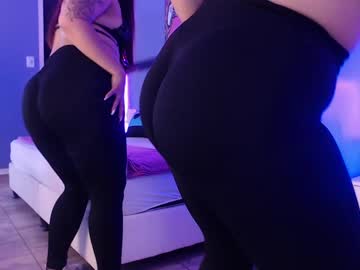 Lunaa_Moore Chaturbate stream image from March 27, 2025