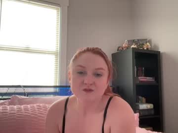 Alibluee Chaturbate stream image from March 27, 2025