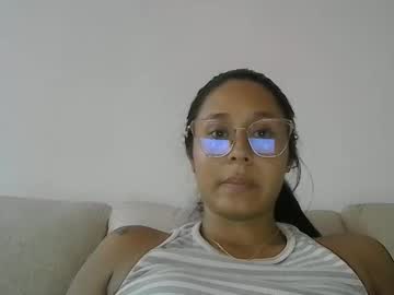 Khloe_Sweet18_ Chaturbate stream image from March 27, 2025