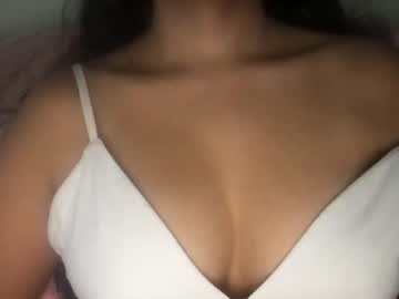 Lailayousef Chaturbate stream image from March 27, 2025