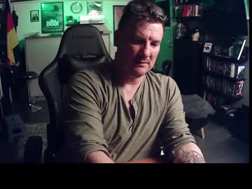 Melveric Chaturbate stream image from March 27, 2025
