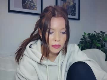Cloverwinfred Chaturbate stream image from March 27, 2025