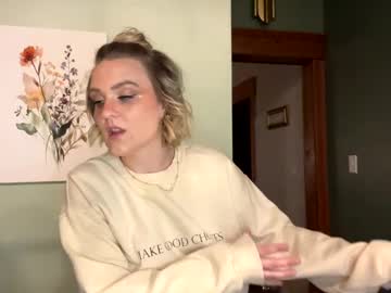 Honeydrippinbunny Chaturbate stream image from March 27, 2025