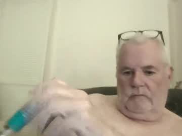 Baker242 Chaturbate stream image from March 28, 2025