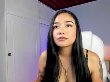 Lyra_Versaille Chaturbate stream image from March 28, 2025