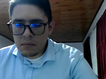 Julian9113sexy Chaturbate stream image from March 28, 2025