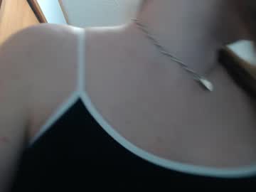 Kylie_Ryder69 Chaturbate stream image from March 28, 2025