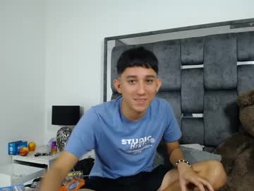 Maximo_And_Isa Chaturbate stream image from March 28, 2025