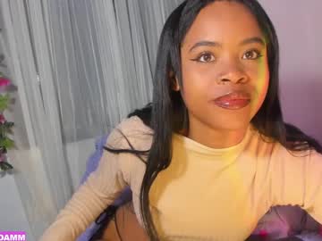 Angelsmia_ Chaturbate stream image from March 28, 2025