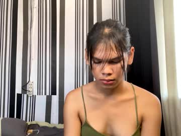 Makekeanacum Chaturbate stream image from March 28, 2025