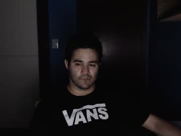 Edwardosso Chaturbate stream image from March 28, 2025