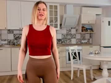 Zarabeckett Chaturbate stream image from March 28, 2025