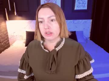 Estherross Chaturbate stream image from March 28, 2025