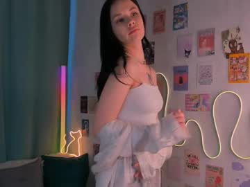 Velorea Chaturbate stream image from March 28, 2025