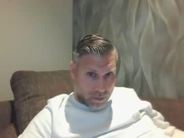 Assmani28 Chaturbate stream image from March 28, 2025