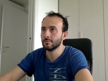 Hhombre Chaturbate stream image from March 28, 2025